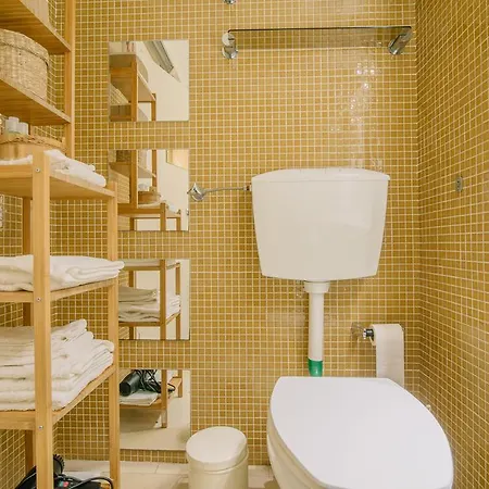 Refuge Holiday Homes | Infante Santo River View Daire Lisboa