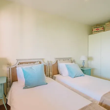 Refuge Holiday Homes | Infante Santo River View Daire *