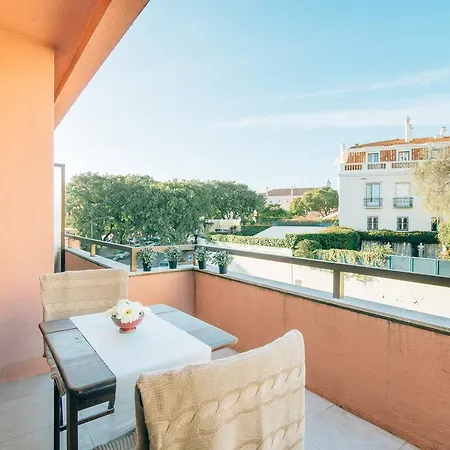 Refuge Holiday Homes | Infante Santo River View * Lisboa
